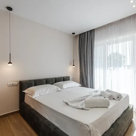 Sea La Vie Apartment *