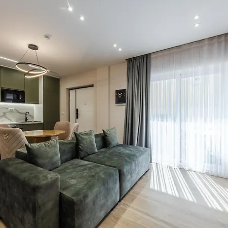 Sea La Vie Jacuzzi Golem (Tirana)