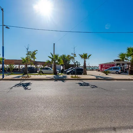 Sea La Vie Jacuzzi * Golem (Tirana)