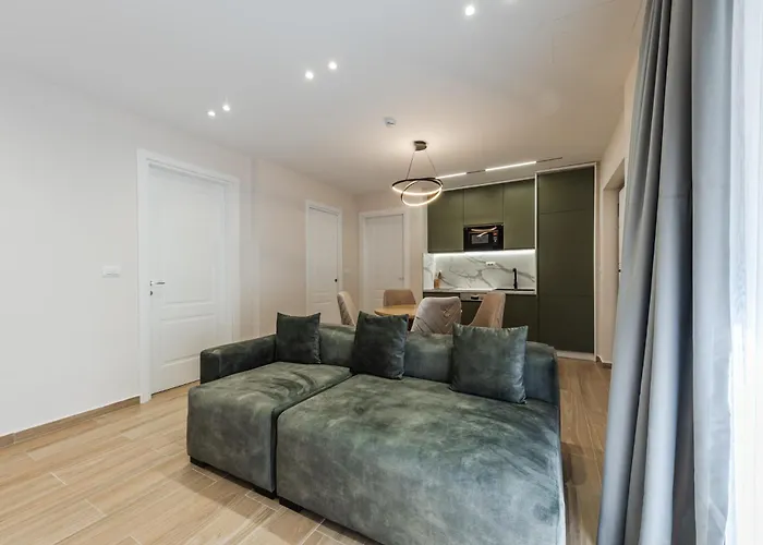 Sea La Vie * Golem (Tirana)