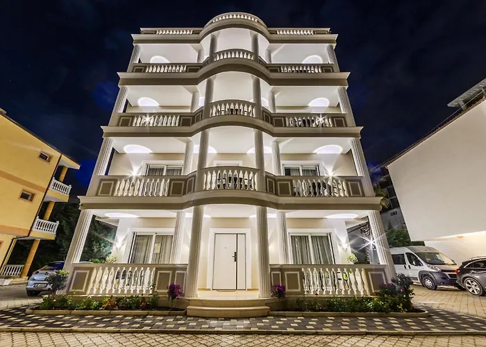 Sea La Vie Golem (Tirana)